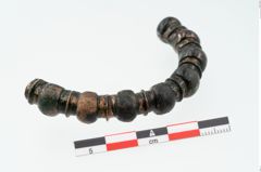 Foto von Bronzeknotenarmreif (NHMW-PRAE-025650)